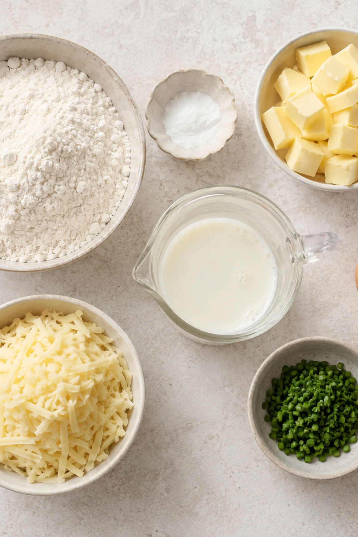 Ingrédients pour Scones salés au comté et à la ciboulette